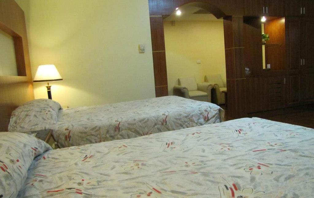 New York Hotel Phnom Penh Room photo